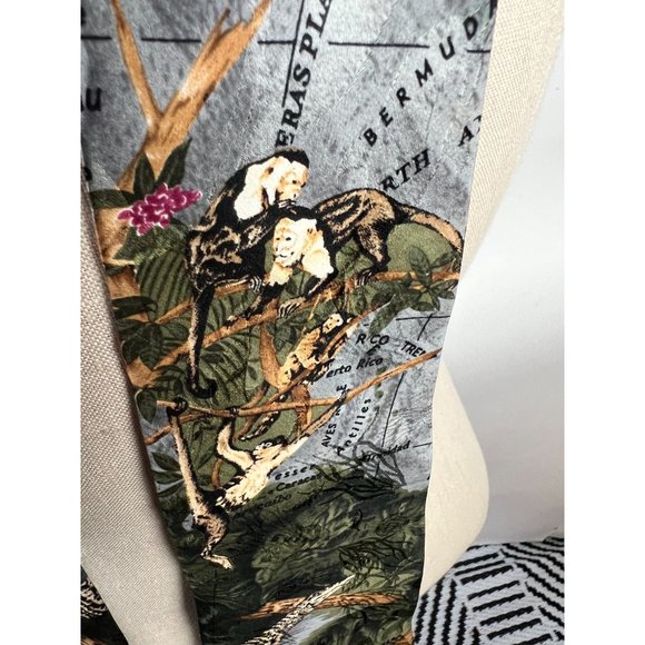 Wembley Endangered Species Made in USA Tie  OS Greens  Animals Silk - Picture 13 of 16